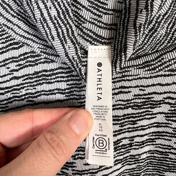 Athleta Flurry Seamless Turtleneck Size XL Wren Black Winter Training Athletic - Picture 3 of 10